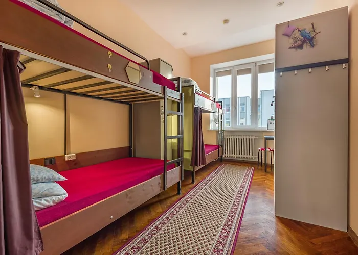 Kefir & Bun Hostel-auto Check-in *